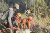 Tim SAR Evakuasi Pendaki yang Terperosok Jurang Gunung Semeru, Kondisinya Selamat