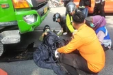 Pemotor Tabrakan dengan Truk Molen di Surabaya, Wanita 57 Tahun Luka Serius