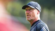 Peter de Roo Ingin Sikap dan Taktik Jadi Prioritas Persis Solo