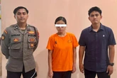 Helper Suroboyo Bus Tangkap Pelaku Pencuri Ponsel Miliknya