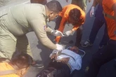 Pasangan Lansia Tabrakan dengan Truk di Perak Barat, Alami Cedera Otak & Patah Tulang