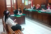 Jan Hwa Diana dan Suaminya Diadili di PN Surabaya Atas Perusakan 2 Mobil