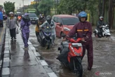 Jalan Imam Bonjol Kerap Direndam Banjir, Warga Cikarang Barat Bekasi Geram