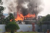 Kebakaran Dua Rumah di Dupak Surabaya, 1 Warga Tewas Lompat dari Lantai 2