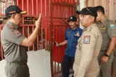 Toko & Gudang Penyimpanan Miras di Probolinggo Ditutup, Ketahuan Tak Punya Izin