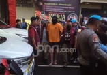Tangan & Kaki Gangster Penembak WNA Australia Diborgol, Senpi Pembunuh Ditemukan