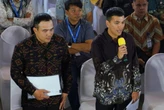 Dua Bersaudara Ini Berjuang Jadi WNI, Genggam KTP dan Besar di Bali