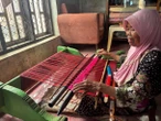 Menilik Uniknya Tenun Muna Pa’a, Sampingan Petani Dompu yang Siap Dipatenkan