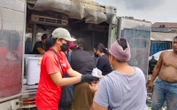 Intrepid Berbagi Makanan di TPA Suwung Denpasar, Gandeng SOS Indonesia