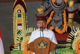 Pesan Koster di Wantilan Pura Samuan Tiga: Stop Santai, Wajib Kerja Keras