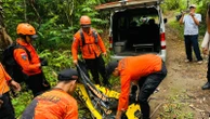 Detik-detik Tim SAR Menemukan Nenek Retu Setelah 7 Hari Hilang, Bau Menyengat