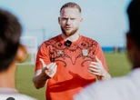 Sinyal Dutch Connection ala Johnny Jansen Menguat, Melvin Platje Merapat?