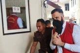 Bule Jerman Bantah Mencakar WNA Australia, Sebut Dakwaan JPU tak Sesuai Fakta
