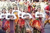 Bupati Sutjidra Puji Penampilan Delegasi Buleleng saat Pawai Peed Aya, Berkelas