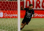 Kecepatan Thijmen Goppel saat Cetak Gol ke Gawang Alan Bernandon Luar Biasa