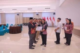 Kepala Desa & Lurah Menerima Sertifikat Peacemaker Training, Didaulat Jadi Juru Damai