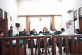 Tangis Warga Jabodetabek Terdakwa Pabrik Narkoba Pecah, Syok Dituntut Seumur Hidup