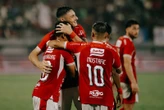 Johnny Jansen Belum Puas Performa Tim, Gelar Uji Coba Lagi Awal Agustus