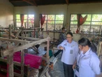 Tenun Gumise Lombok Barat Kaya Motif, tetapi Banyak Kendala, Kakanwil Berpesan