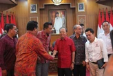 Koster Bentuk Timsus Tertibkan Bisnis WNA, Sorot Agen Wisata & OSS