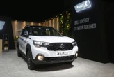 Suzuki Pasang Target 300 XL7 Hybrid Alpha Kuro Terjual Per Bulan, Bakal Diekspor?
