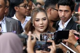 Pengakuan Lisa Mariana Soal Kabar Terima Uang dari Ridwan Kamil