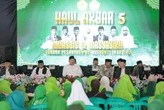 Hadiri Haul di Ponpes Al-Husaeni, Cucun Dorong Santri Kuasai Wirausaha dan Literasi Digital