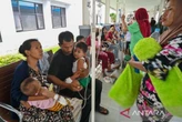 Warga Korban Gempa Sulteng Tinggal di Tenda