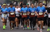 Menkes Budi & Direksi BTN Jadi Guide Runner Pelari Disabilitas di JAKIM 2026