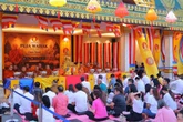 Puja Waisak di Si Mian Fo Riverwalk Island PIK, Ribuan Buddhis Bawa Pesan Perdamaian