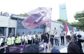 Gelar Aksi di Kedubes Singapura, FPAR Desak Pengembalian Aset Koruptor dan Hentikan Kejahatan Ekonomi Lintas Negara