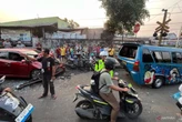 Tabrakan Beruntun 6 Kendaraan Terjadi di Perlintasan KA Bogor