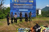 Bea Cukai Gelar Pemusnahan BMMN, Ada Rokok hingga Minuman Bersoda Tak Layak Konsumsi