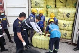 Tegas, Kemenkeu Amankan 43 Kontainer Pakaian Bekas Impor Ilegal di Tanjung Priok