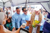 Kunjungi Sentra UMKM Lampung Tengah, Jokowi Disambut Hangat Warga