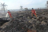 Kebakaran Lahan di Kubu Rohil Capai 7,5 Hektare, Tim Manggala Agni Dumai Gencar Lakukan Pemadaman