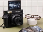 Fujifilm Rilis Instax WIDE 400 Warna Jet Black