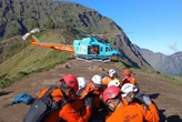 WN Malaysia Cedera Saat Mendaki Gunung Rinjani, Dievakuasi Menggunakan Helikopter