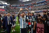 Alexis Mac Allister: Yang Dilakukan Messi di Lapangan Luar Biasa
