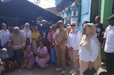 Jenguk Korban Kebakaran di Klademak II, DPD Gerindra Papua Barat Daya Salurkan Bansos