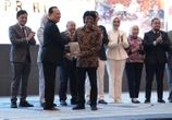 Terima Buku Anotasi KUHAP, Adian: Kepastian Hukum Kebutuhan Utama Masyarakat