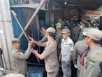 Ratusan Bangunan Liar di Terusan Pasirkoja Bandung Ditertibkan Satpol PP