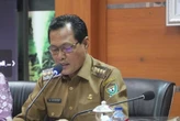 Terjaring OTT di Sumsel, Bupati Muara Enim Edison Dibawa KPK ke Jakarta Selasa Pagi