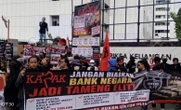 Gelar Aksi, Komite Pemuda Anti Korupsi Desak BPK Audit Dugaan Kredit Macet Kalla Group