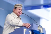 Momen Riuh di Gorontalo, Massa Kompak Teriakkan Nama Seskab Teddy di Depan Prabowo