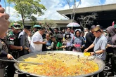 PLBN Aruk jadi Pusat Masak Besar Kuali Merah Putih bersama Bobon Santoso