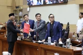 Wayan Sudirta Sampaikan Pandangan Akhir Mini Fraksi PDIP DPR Terhadap RUU Polri, Berikut 5 Catatan Penting