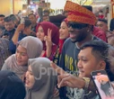 Tiba di Pekanbaru, Melly Mike Disambut Meriah, Tidak Sabar Lihat Pacu Jalur