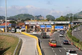 Gegara Google Maps, Pengendara Motor Bule Nyasar Masuk Tol Pasteur Bandung