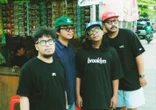 Paman Memperkenalkan Diri dengan Kesal